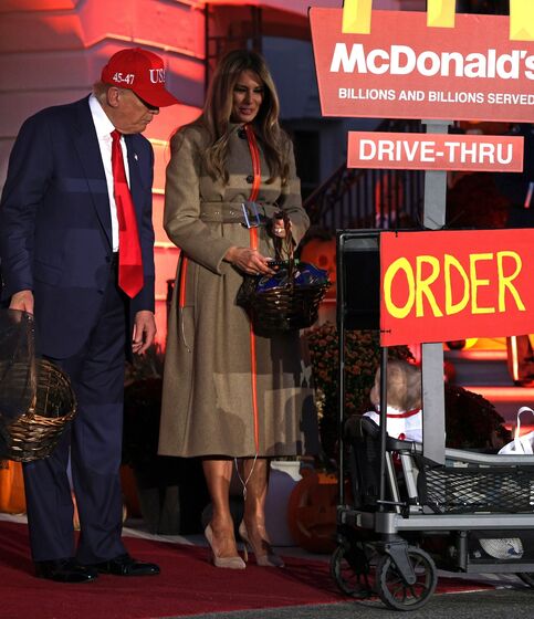 Melania Trump criticada por decoração de Halloween na Casa Branca