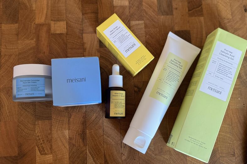Produtos Meisani para rotina de beleza: gel de limpeza, sérum e creme