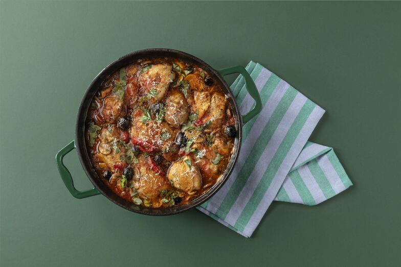 Frango com azeitonas e tomate: receita de outono da Mercadona para convívios à mesa