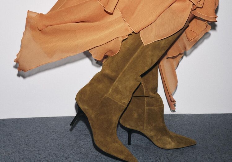 Botas castanhas: o tom tendência nos pés neste outono/inverno.
