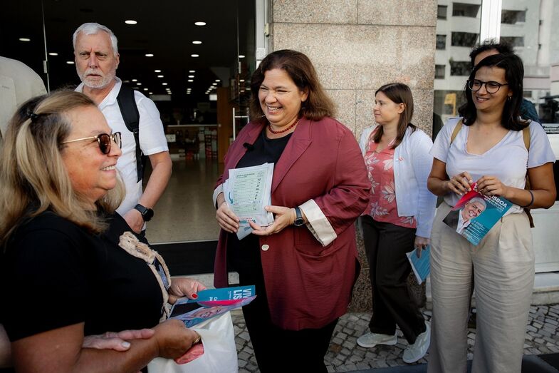 Alexandra Leitão, candidata à Câmara de Lisboa, mantém-se fiel ao seu estilo