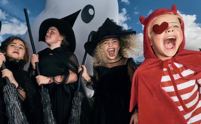 Crianças celebram o Halloween com disfarces e máscaras assustadoras
