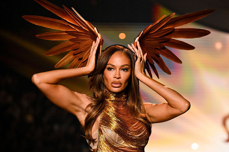 Victoria's Secret criticada após desfile em Nova Iorque com "mais do mesmo"