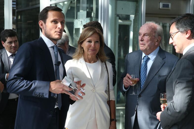 Francisco Pedro Balsemão com os pais, Mercedes e Francisco Pinto Balsemão