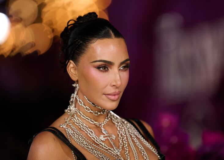 Kim Kardashian revela diagnóstico de aneurisma no cérebro