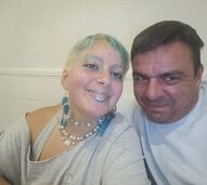 Carolina, ou Noori, com o pai, Sérgio Torres