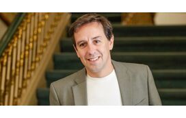 Enquanto decorre processo na justiça por violência doméstica, Manuel Marques e a filha Inês "trabalham" para "restabeler uma relação saudável"