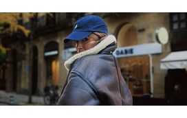 Tem este casaco guardado? Vá já buscá-lo que volta a ser 'must-have' da estação