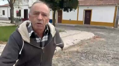 Equipa da CMTV agredida durante reportagem em Beja, sobre a operação 'Safra Justa', que envolve exploração de imigrantes