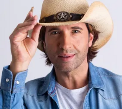 Dar cabo da fortuna por amor! Fica sem 250 mil euros numa burla em que o cantor Zé Amaro está metido ao barulho