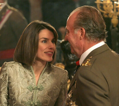 Livro de memórias de Juan Carlos adensa guerra com Letizia. Tudo o que o rei diz sobre a nora e como a acusa de destruir a família 