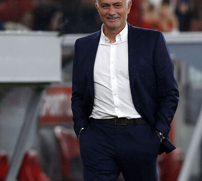 José Mourinho recorda que ator lendário lhe pediu um autógrafo e admite: 'Fiquei mesmo honrado que ele me reconhecesse'