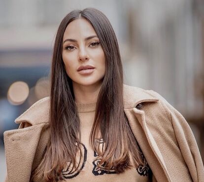 Quer dar um toque de elegância aos seus visuais? Siga estes 9 truques de estilo para vestir como se fosse rica