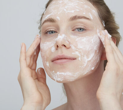 Porque devemos incluir a máscara na nossa rotina de skincare? A pele responde com saúde