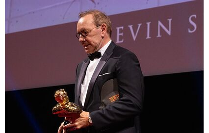 Kevin Spacey enfrenta dificuldades financeiras após escândalo e procura nova oportunidade