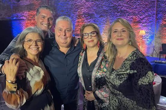 Dina Aguiar volta à RTP para um jantar especial com amigos e colegas