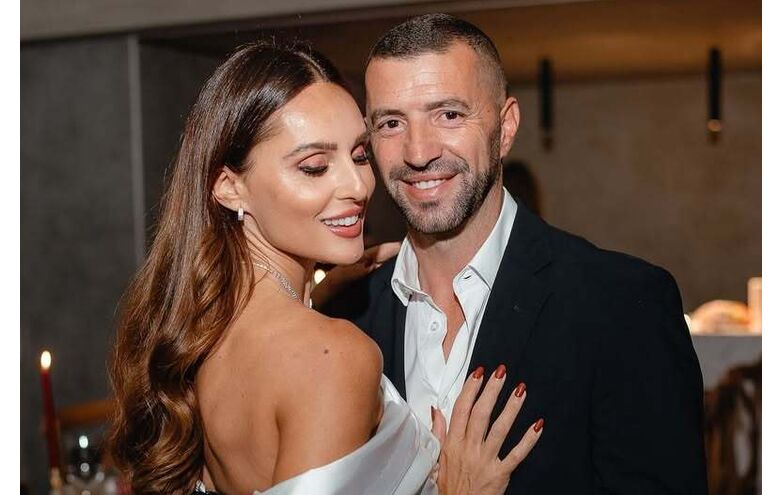 A festa requintada em que se cantaram os parabéns a Simão Sabrosa