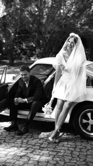 Cristina Ferreira e João Monteiro vestidos de noivos