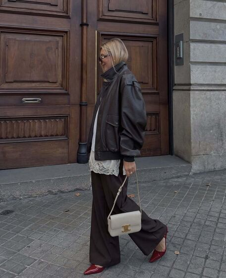 Se é para gastar dinheiro então invista na peça-estrela da temporada: o blusão de pele castanha