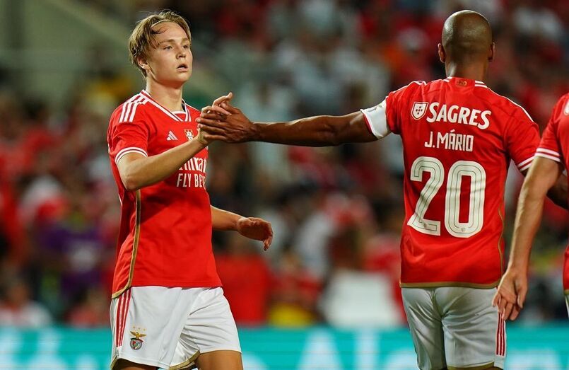 Schjelderup, jogador do Benfica, envolvido em polémica por partilha de vídeo com menores