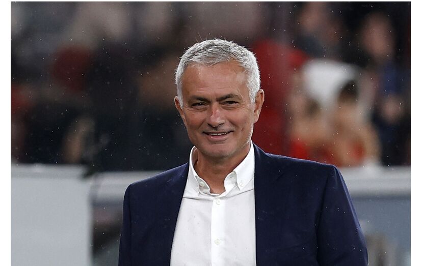 Mourinho deixa dívida de 747 mil € em hotel de Istambul após 15 meses
