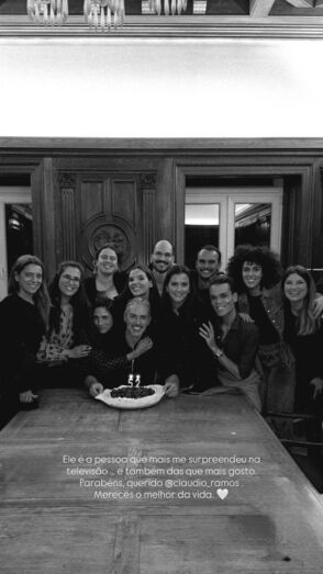 Cláudio Ramos celebra 52 anos com amigos e família