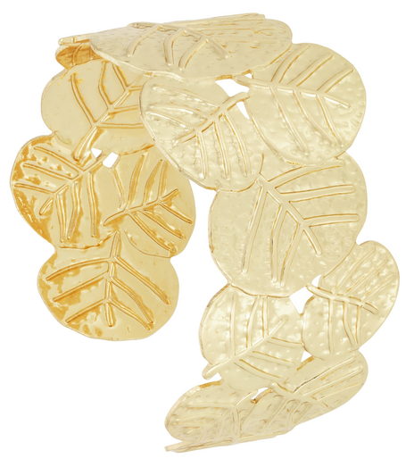 Bijuteria dourada da Bijou Brigitte com padrão de folhas metálicas