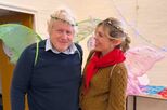 Grinalda e asas de fada... Boris Johnson como nunca o viu