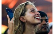 Margarida Corceiro e o namorado juntos no mundo da Fórmula 1