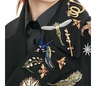 Nem brincos, nem colares, nem anéis... Conheça o acessório que dá um 'twist' especial a qualquer visual