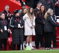 O momento em que os filhos de Diogo Jota subiram ao relvado antes do Liverpool-Wolverhampton