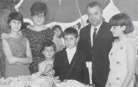 Dos tempos pobres em Celorico de Basto aos grandes projetos em África e na América: como a família Mota se tornou na todo-poderosa da construção em Portugal, com a criação de um império multimilionário