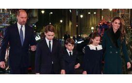 Imagem de união e elegância! William, Kate e os três filhos brilham na Abadia de Westminster