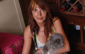 Sem trabalho, sem dinheiro e despejada de casa! Os golpes mais recentes que abalaram os dias de Clara Pinto Correia