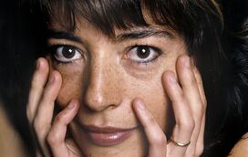 A vida de curvas e demónios de Clara Pinto Correia. Do estrelato às fotografias dos orgasmos que a fizeram perder tudo: "Fiquei sem emprego, tive ordem de despejo, olhavam para mim de esguelha"