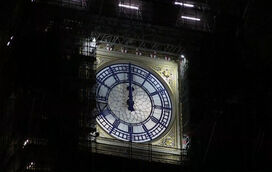 'Big Ben' já está pronto para tocar à meia-noite na véspera de Ano Novo