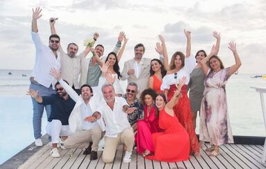 Autores de 'Festa é Festa' casam em Cabo Verde perante vários amigos famosos