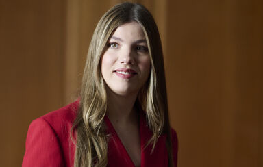 Infanta Sofia encanta em Lisboa, enquanto reis sentem ausência na Espanha