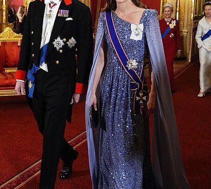 Sempre atenta aos detalhes, Kate Middleton estreia tiara com significado especial em banquete com o presidente alemão e Claudia Schiffer