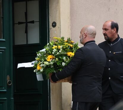 As imagens: Família e amigos despediram-se de Clara Pinto Correia