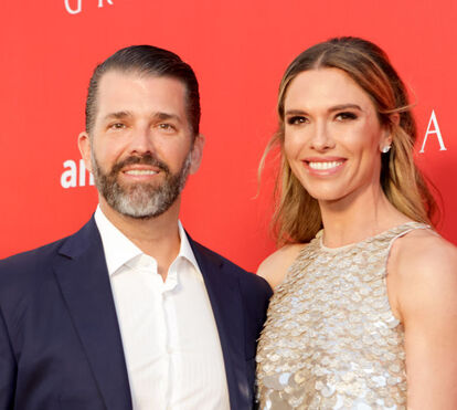 Filho de Donald Trump anuncia terceiro noivado, desta vez com Bettina Anderson e brinca: 'Normalmente não fico sem palavras'