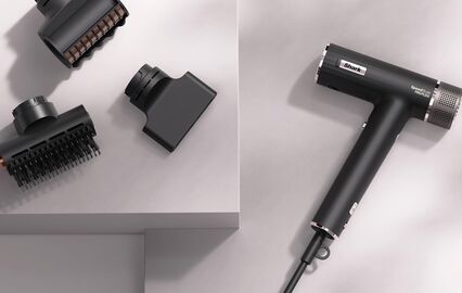 Secador iónico Shark, alternativa económica ao Dyson, promete secagem eficaz sem danificar o cabelo