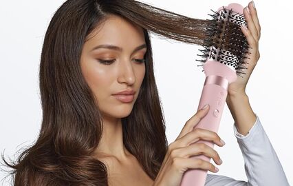 Alternativa mais económica ao Dyson Airwrap permite modelar o cabelo de forma semelhante, mas a preço inferior