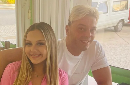 Sérgio Rossi e a filha Yara numa fotografia antiga