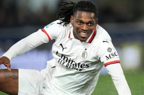 'Rafael Leão dá nova oportunidade ao amor': Ricardo Azedo comenta o apoio que Inês Leão tem dado o marido