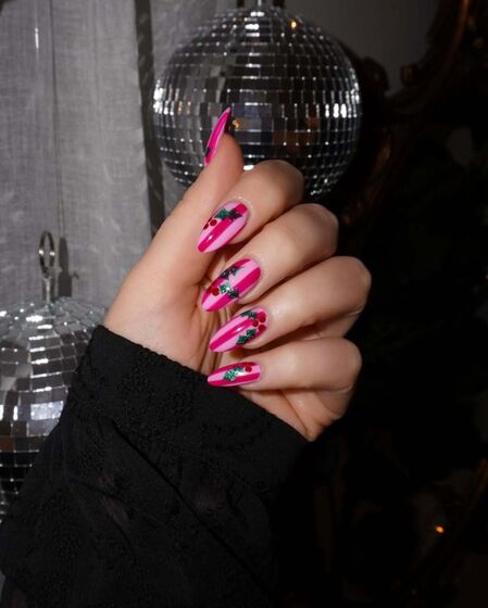 Manicura natalícia é pirosa? No Natal tudo é permitido...