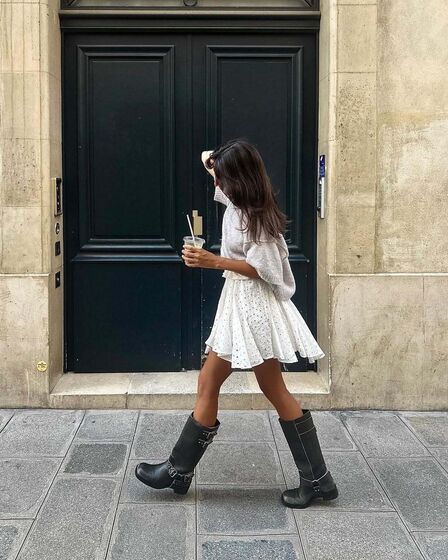 'Biker boots' e saias: a dupla perfeita