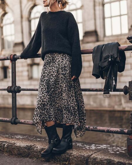 'Biker boots' e saias: a dupla perfeita