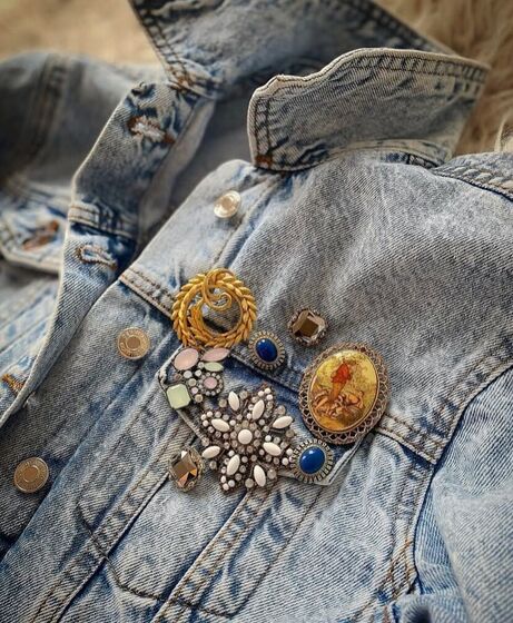 Nem brincos, nem colares, nem anéis... Conheça o acessório que dá um 'twist' especial a qualquer visual