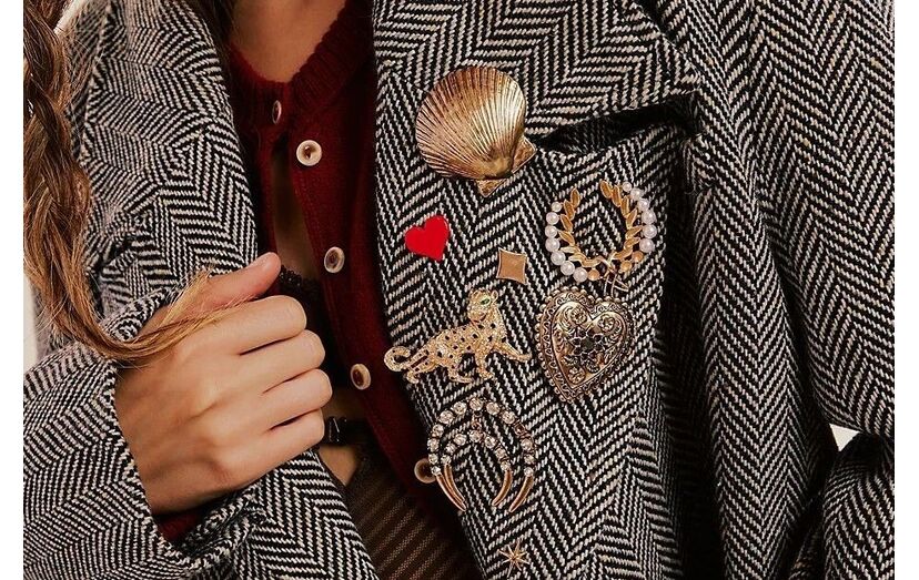 Nem brincos, nem colares, nem anéis... Conheça o acessório que dá um 'twist' especial a qualquer visual